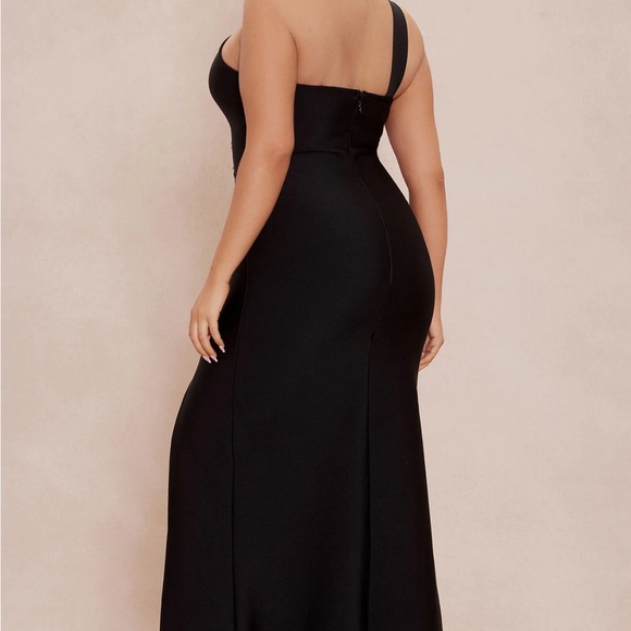 Fashion Nova Gown - Picture 3 of 3